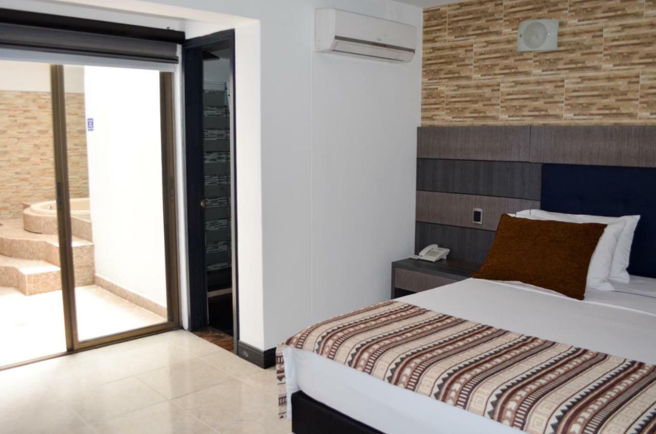 Hotel Parque 70 Medellín Dış mekan fotoğraf