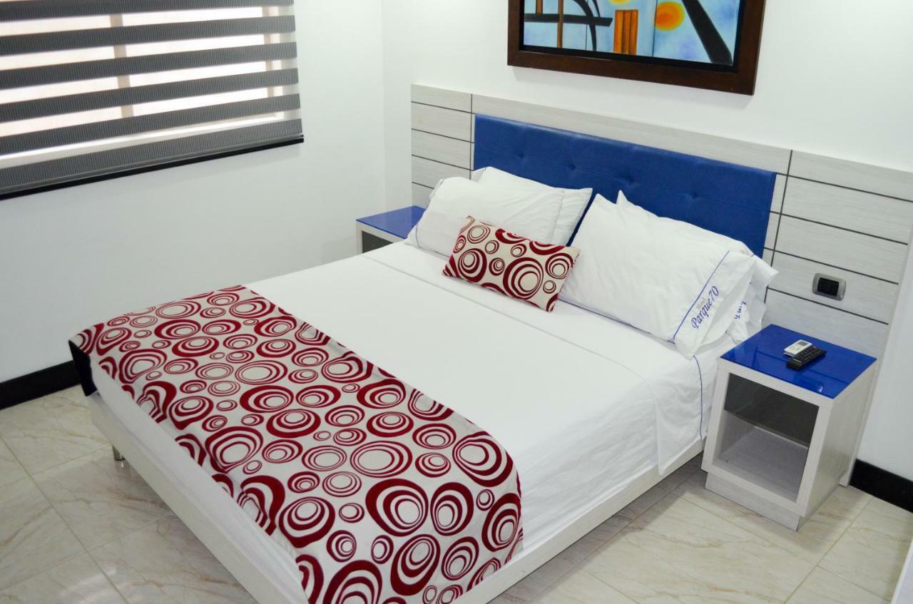 Hotel Parque 70 Medellín Dış mekan fotoğraf
